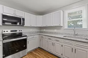 754 5 Points Rd, Benson, NC 27504 - Photo 9