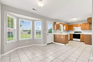 807 Valley Forge Ct, Wilmington, NC 28411 - Photo 5