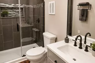 401 Banks St, Graham, NC 27253 - Photo 39