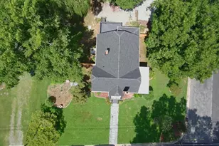 401 Banks St, Graham, NC 27253 - Photo 15