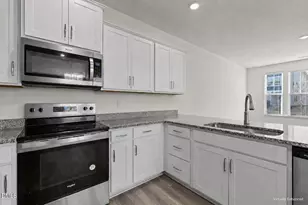 389 Channel Drop Dr, Clayton, NC 27520 - Photo 13