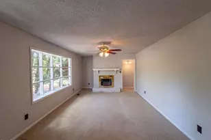 2101 Fordham Dr, Fayetteville, NC 28304 - Photo 3