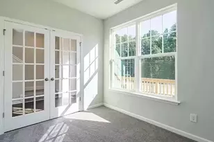 1009 Commack Dr, Durham, NC 27703 - Photo 7