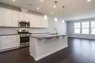 1009 Commack Dr, Durham, NC 27703 - Photo 5