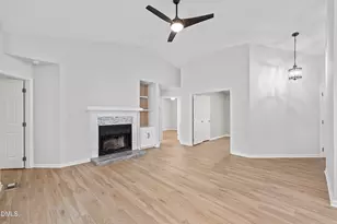 1201 Deptford Ct, Raleigh, NC 27609 - Photo 11