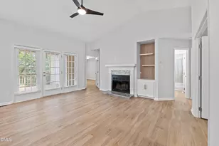 1201 Deptford Ct, Raleigh, NC 27609 - Photo 9