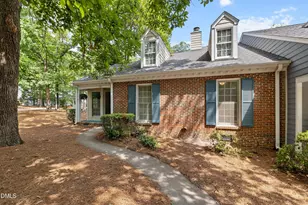 1201 Deptford Ct, Raleigh, NC 27609 - Photo 5