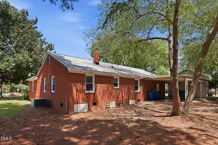 1305 Erwin Rd, Dunn, NC 28334 - Photo 43