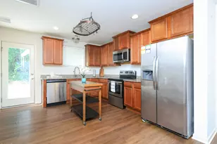 504 Hobkirks Pl, Durham, NC 27704 - Photo 5