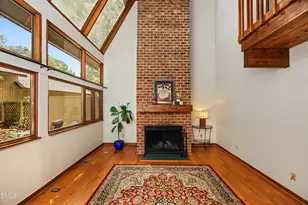 102 Arbutus Pl, Chapel Hill, NC 27517 - Photo 7