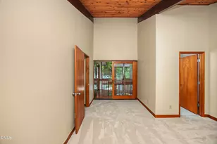 102 Arbutus Pl, Chapel Hill, NC 27517 - Photo 31