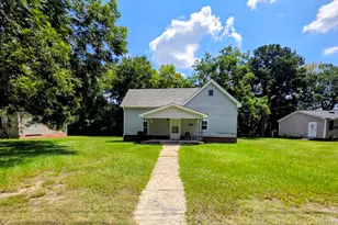 202 Hill St, Smithfield, NC 27577 - Photo 1