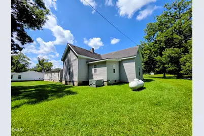 202 Hill Street, Smithfield, NC 27577 - Photo 3