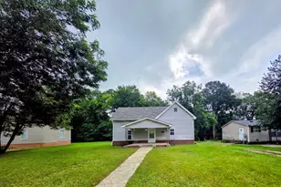 202 Hill St, Smithfield, NC 27577 - Photo 3