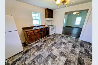 202 Hill Street, Smithfield, NC 27577 - Photo 7