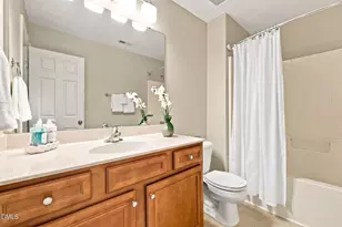1200 Dexter Ridge Dr, Holly Springs, NC 27540 - Photo 7