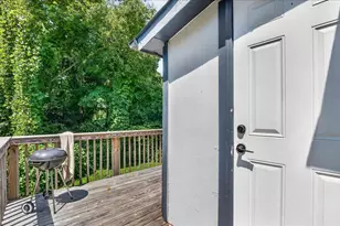 415 Spring Ct, Henderson, NC 27536 - Photo 27