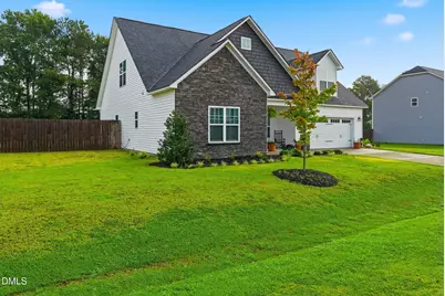 127 Looping Horse Circle, Angier, NC 27501 - Photo 3