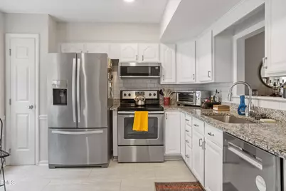6402 Meadow View Drive, Raleigh, NC 27609 - Photo 5