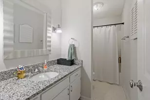 6402 Meadow View Dr, Raleigh, NC 27609 - Photo 19