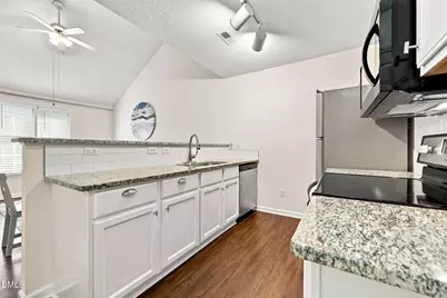 4 Crystal Oaks Court, Durham, NC 27707 - Photo 11