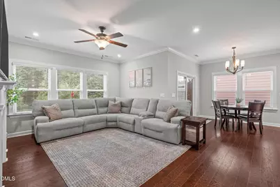 425 Oaks End Drive, Holly Springs, NC 27540 - Photo 5