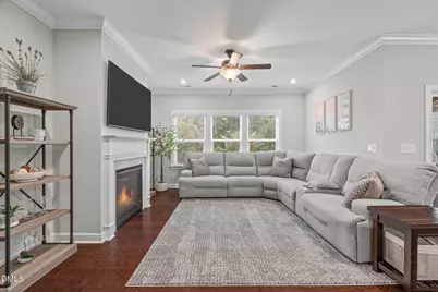 425 Oaks End Drive, Holly Springs, NC 27540 - Photo 3