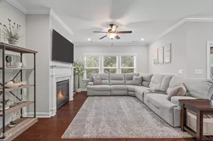 425 Oaks End Dr, Holly Springs, NC 27540 - Photo 3