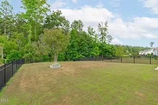 425 Oaks End Dr, Holly Springs, NC 27540 - Photo 31