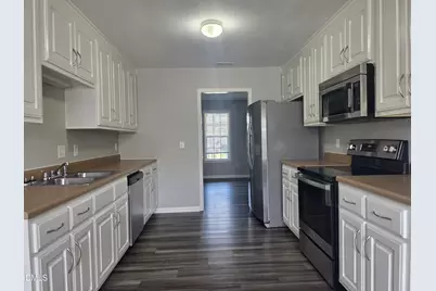 306 Whitehall Court, Clayton, NC 27520 - Photo 5
