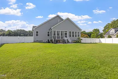 516 W Franklin Street, Zebulon, NC 27597 - Photo 31