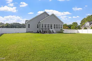 516 W Franklin St, Zebulon, NC 27597 - Photo 31