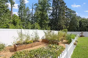 516 W Franklin St, Zebulon, NC 27597 - Photo 29