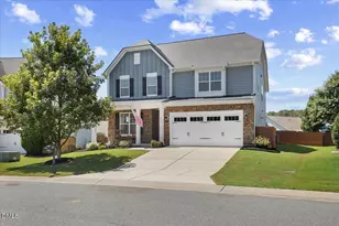 819 Lake Artesia Ln, Fuquay-Varina, NC 27526 - Photo 1
