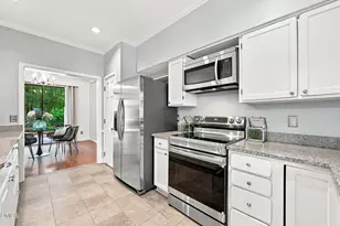 1 Banstead Pl, Chapel Hill, NC 27517 - Photo 11