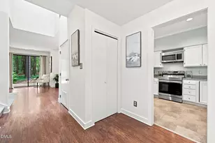 1 Banstead Pl, Chapel Hill, NC 27517 - Photo 9