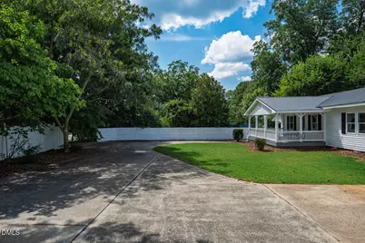 570 West Street, Pittsboro, NC 27312 - Photo 5