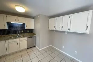101 Indigo Dr, Cary, NC 27513 - Photo 7
