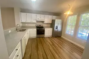 117 Mint Hill Dr, Cary, NC 27519 - Photo 3