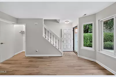 5849 Shady Grove Circle, Raleigh, NC 27609 - Photo 5