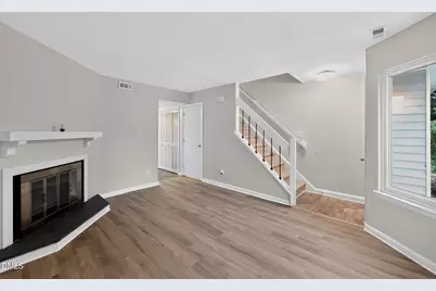 5849 Shady Grove Circle, Raleigh, NC 27609 - Photo 7