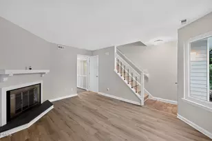 5849 Shady Grove Cir, Raleigh, NC 27609 - Photo 7
