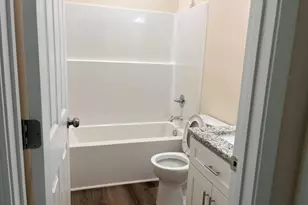 404 Holmes St, Clinton, NC 28328 - Photo 17