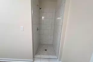 404 Holmes St, Clinton, NC 28328 - Photo 35