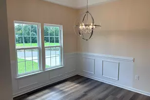 404 Holmes St, Clinton, NC 28328 - Photo 9