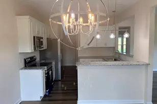 404 Holmes St, Clinton, NC 28328 - Photo 11