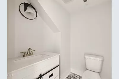 305 E Harnett Street, Benson, NC 27504 - Photo 29