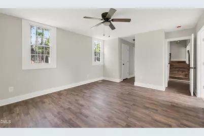 305 E Harnett Street, Benson, NC 27504 - Photo 19