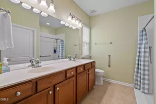 801 Burnaby Ct, Cary, NC 27519 - Photo 27