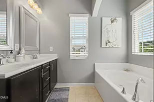 1025 Historic Cir, Morrisville, NC 27560 - Photo 23